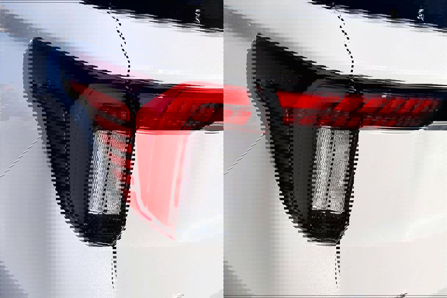 New 2026 Ford Explorer Active w/ Active Comfort Package image 14