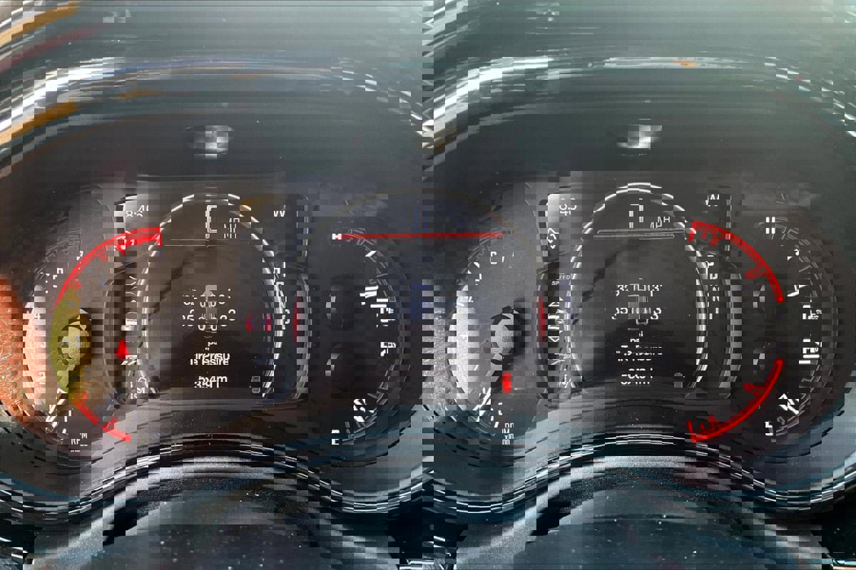 Used 2021 Dodge Durango R/T w/ Technology Group image 16