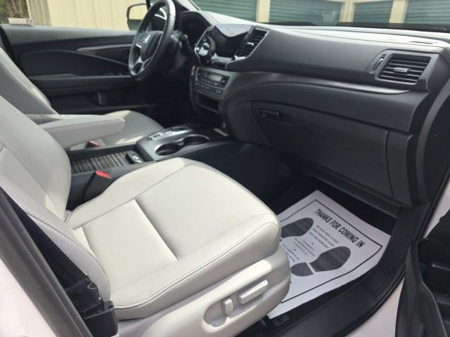 Used 2023 Honda Passport EX-L image 18