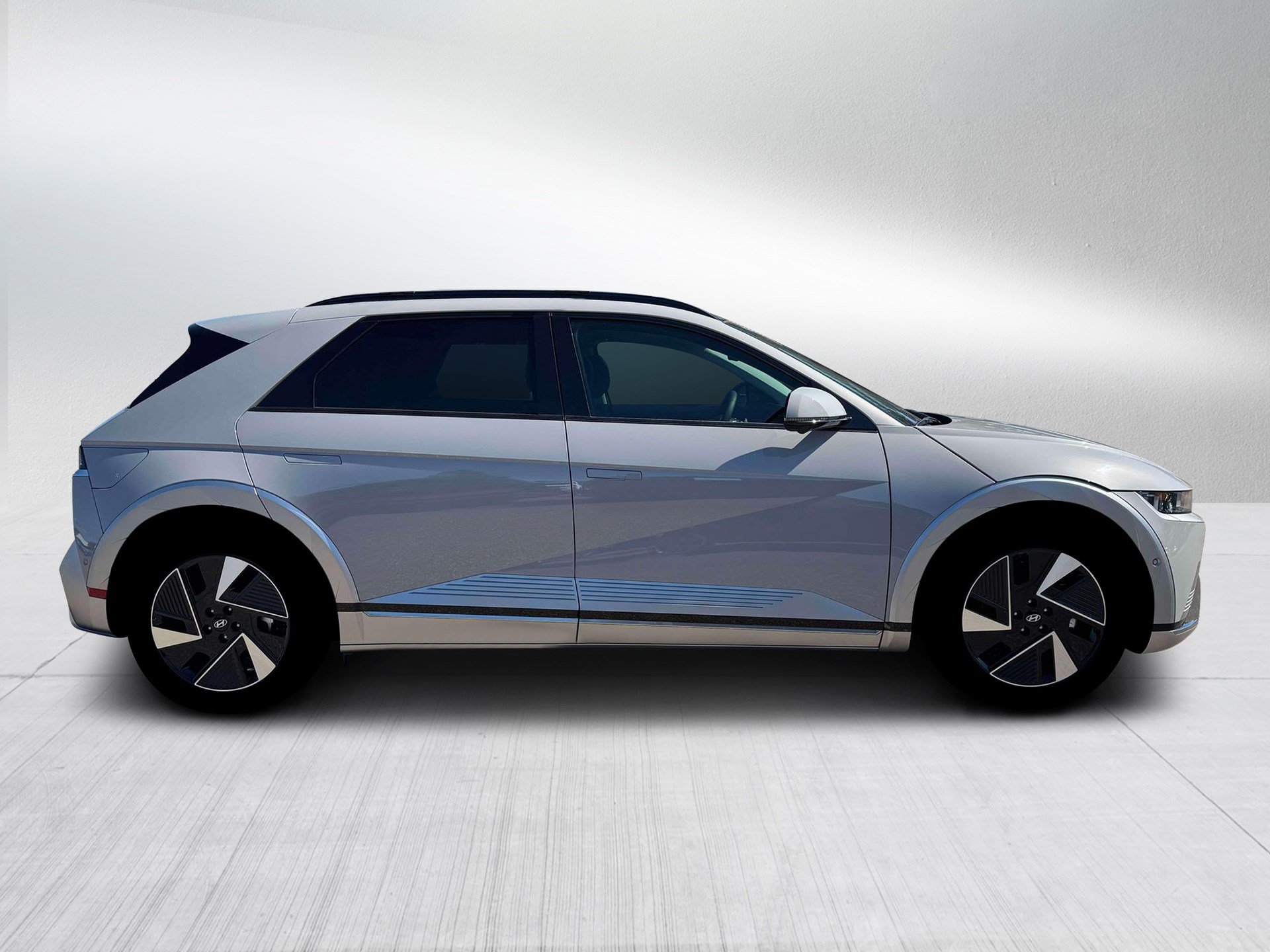 New 2026 Hyundai Ioniq 5 Limited AWD/4WD image 9