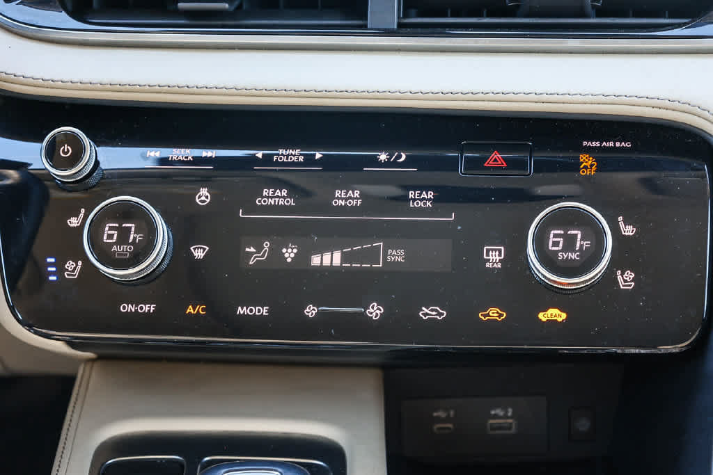 Used 2023 INFINITI QX60 Sensory AWD/4WD image 13