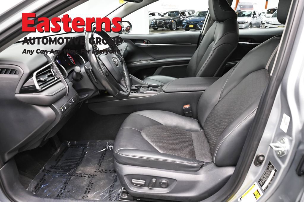 Used 2023 Toyota Camry XSE image 14