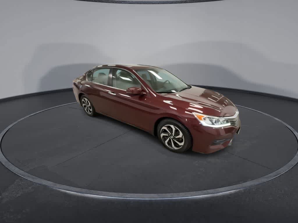 Used 2017 Honda Accord EX-L image 2