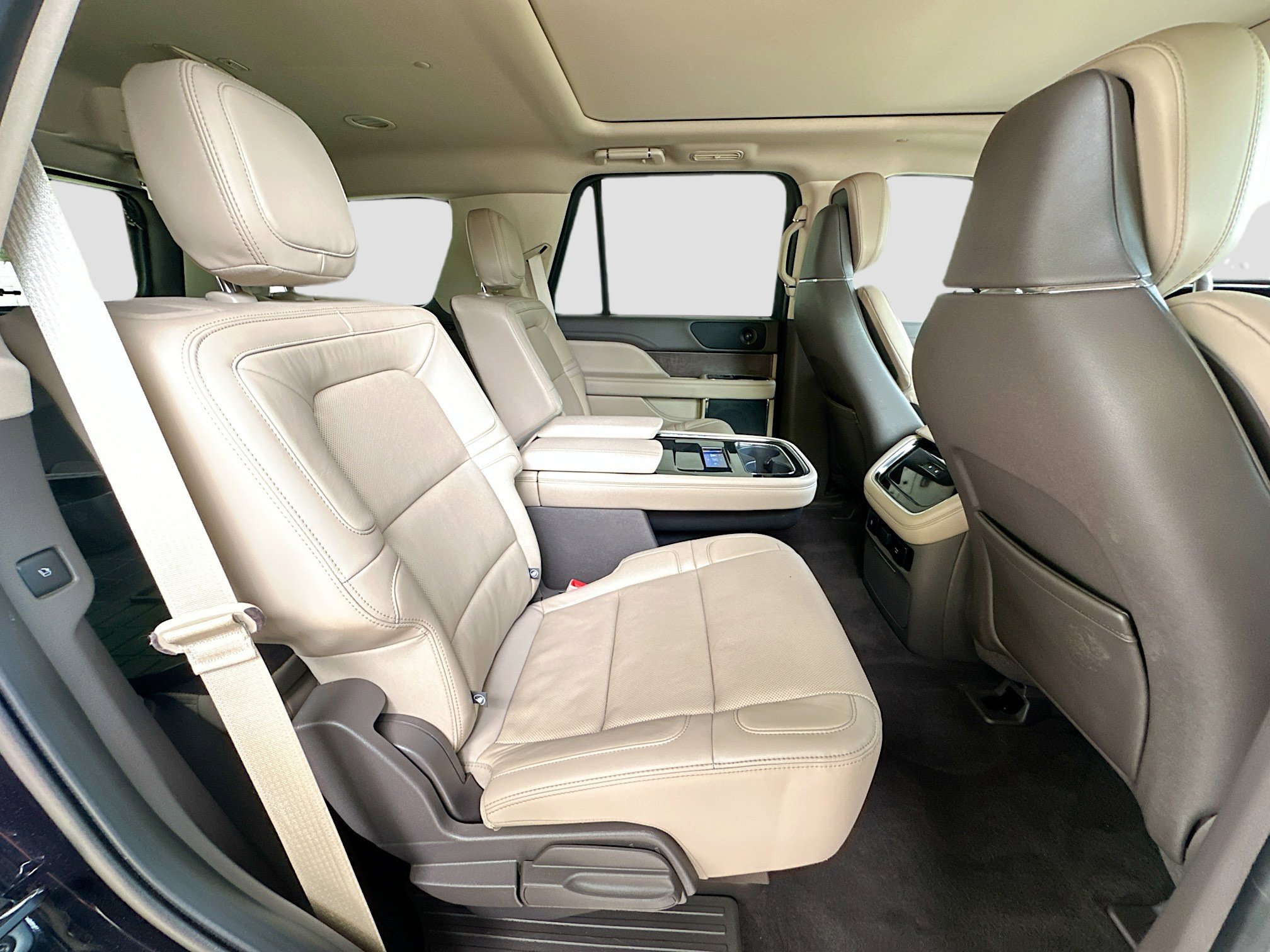 Used 2024 Lincoln Navigator Reserve w/ Monochromatic Package AWD/4WD image 29