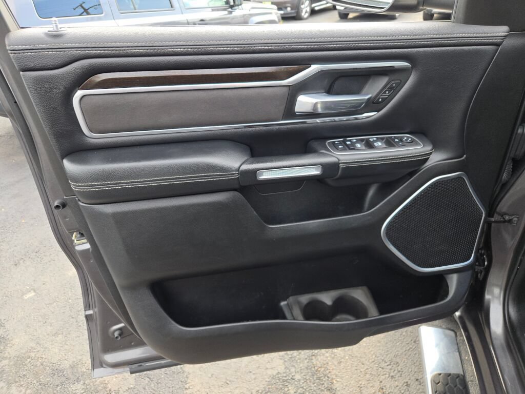 Used 2022 RAM 1500 Laramie AWD/4WD image 24
