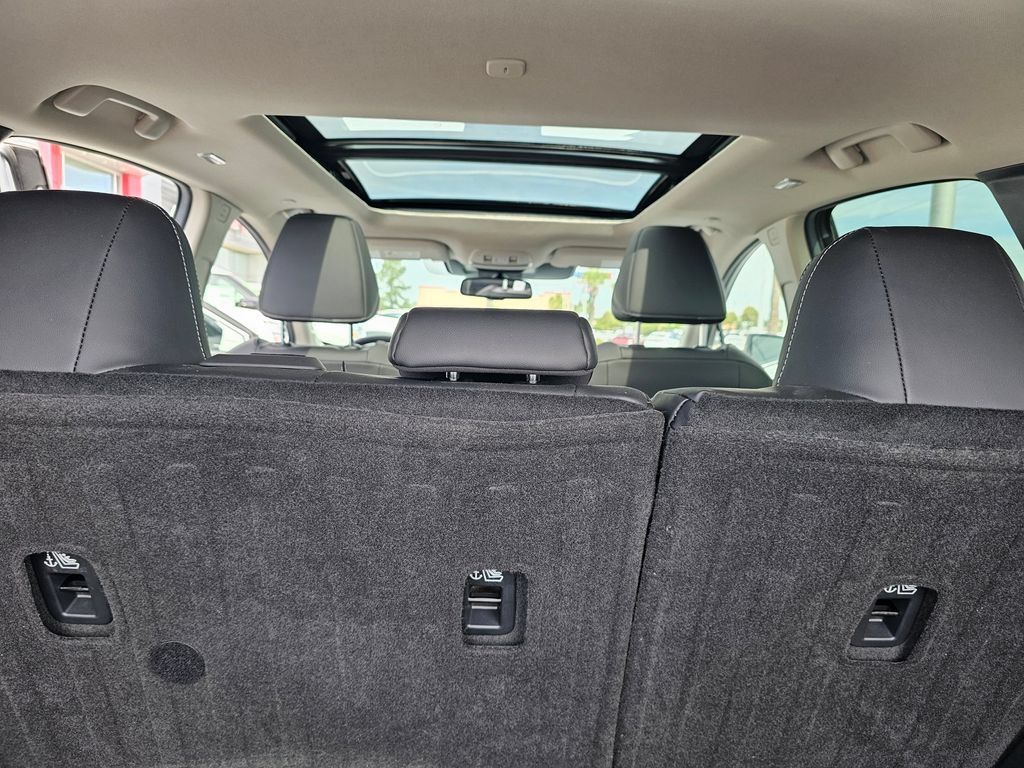 Certified 2025 Nissan Murano SL AWD/4WD image 12