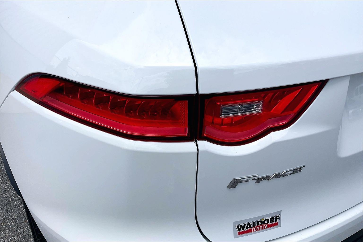 Used 2020 Jaguar F-PACE Prestige AWD/4WD image 32