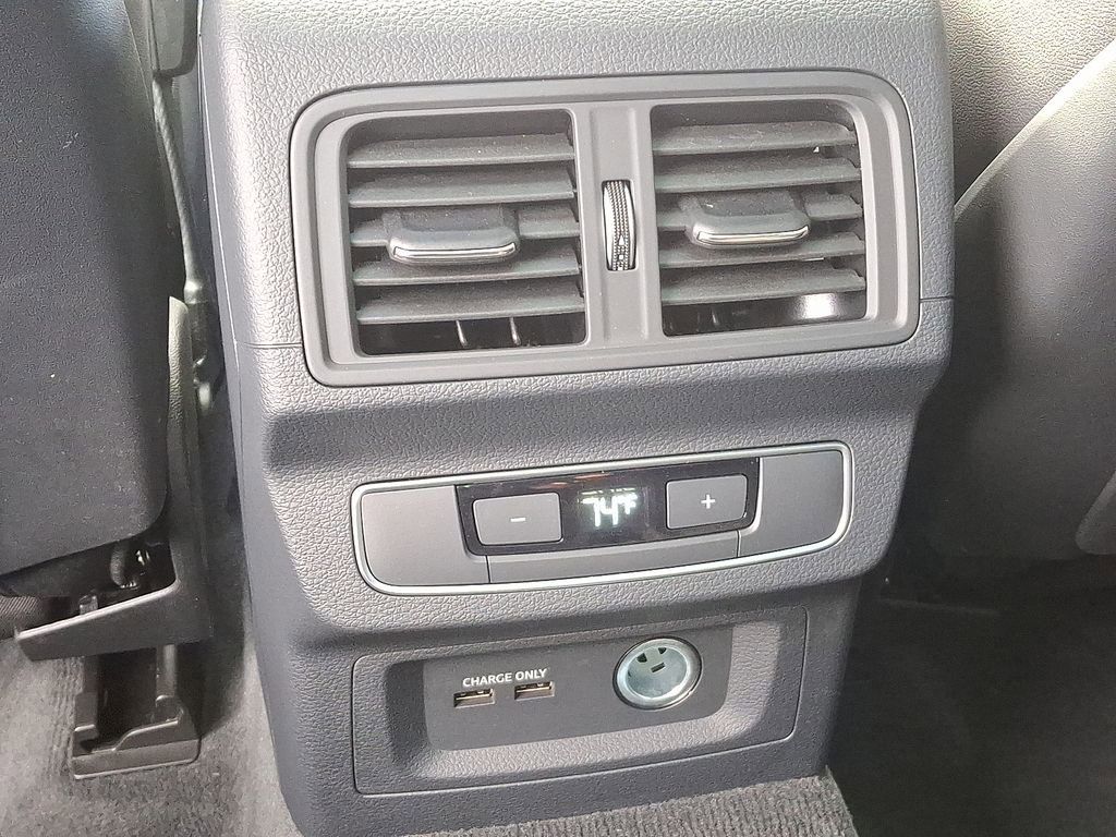 Certified 2025 Audi Q5 2.0T Premium Plus w/ Premium Plus Package image 11