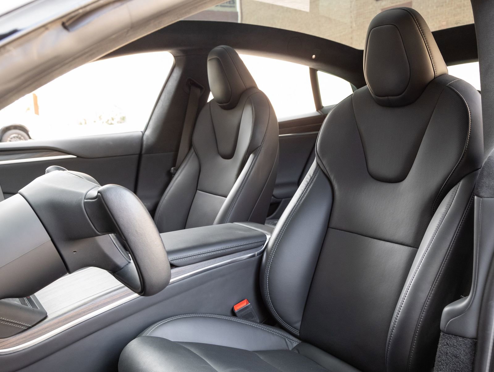 Used 2023 Tesla Model S image 5