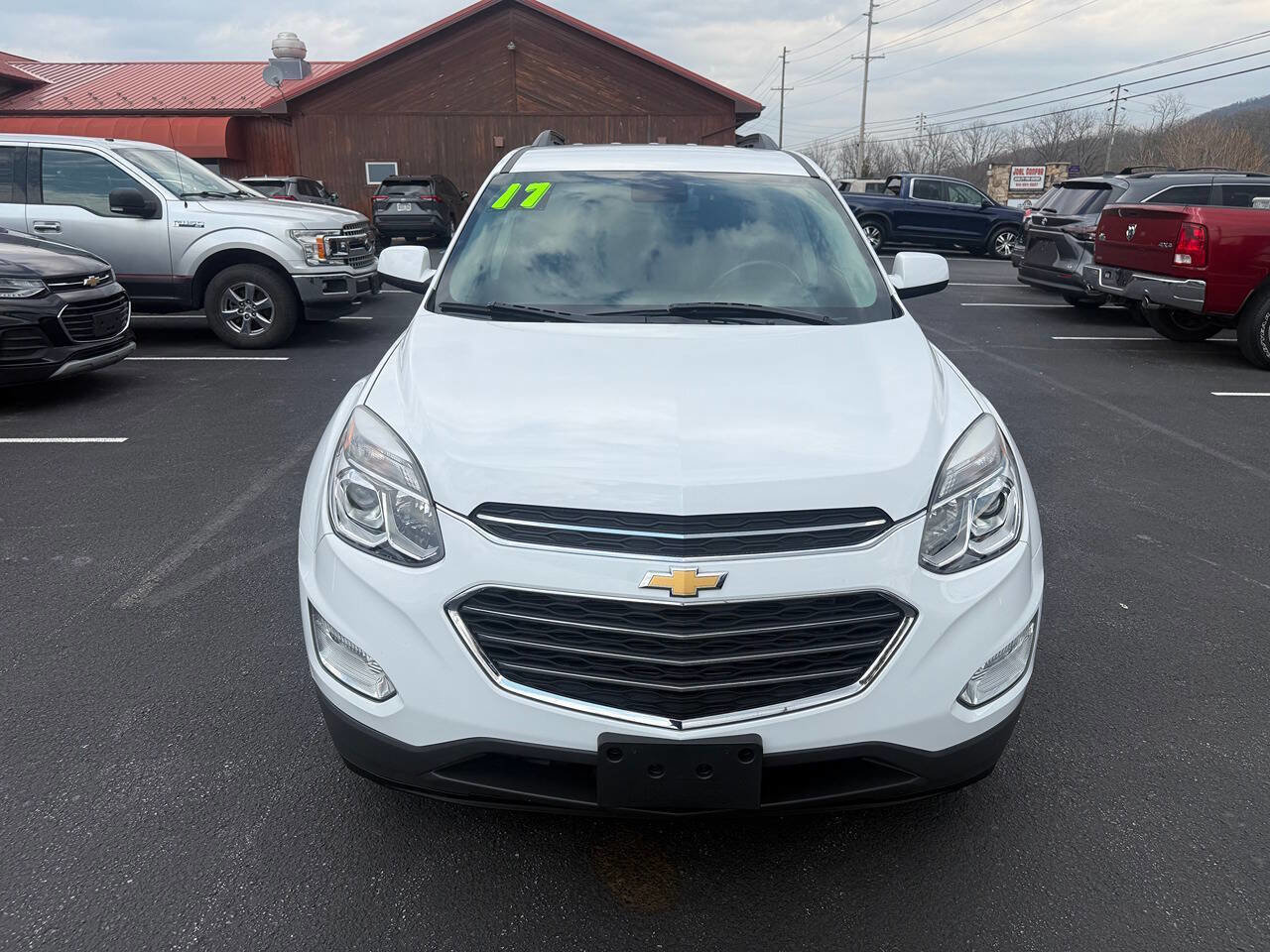 Used 2017 Chevrolet Equinox LT w/ Convenience Package FWD image 5