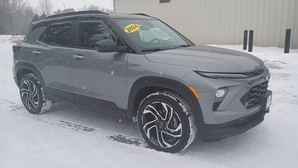 Used 2024 Chevrolet TrailBlazer RS w/ Convenience Package image 1
