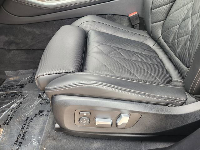 Used 2023 BMW X5 xDrive40i w/ M Sport Package AWD/4WD image 24