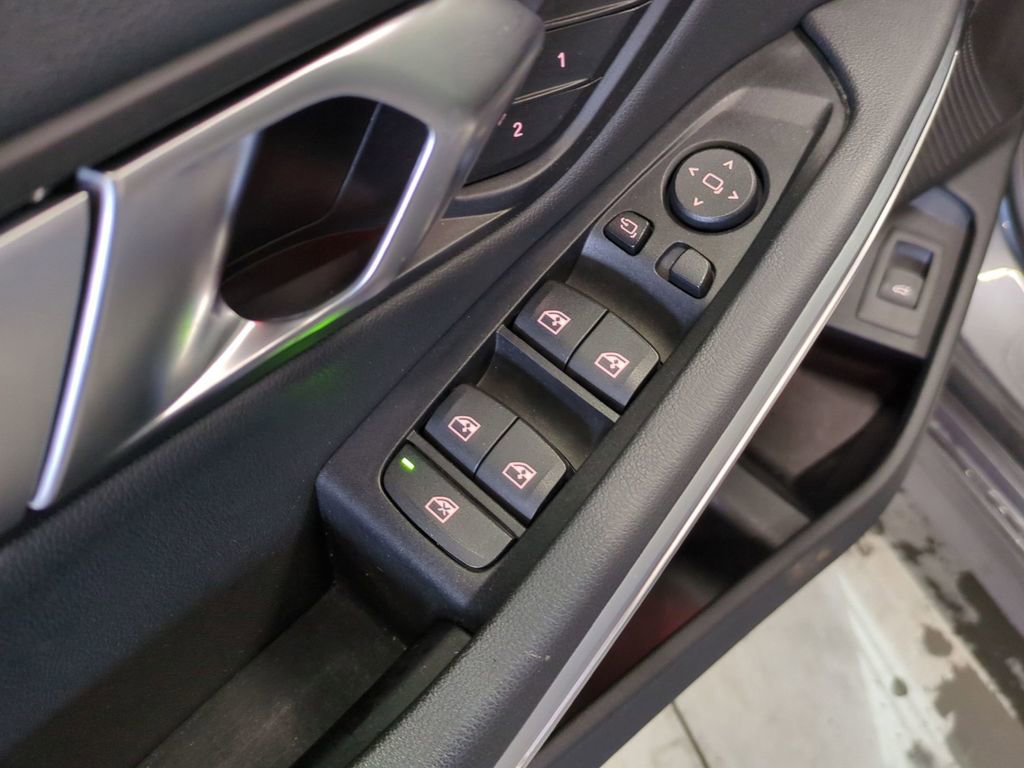 Used 2020 BMW 330i xDrive Sedan w/ Convenience Package image 13