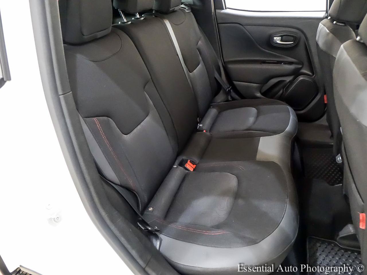 Used 2019 Jeep Renegade Trailhawk w/ Cold Weather Group II AWD/4WD image 29