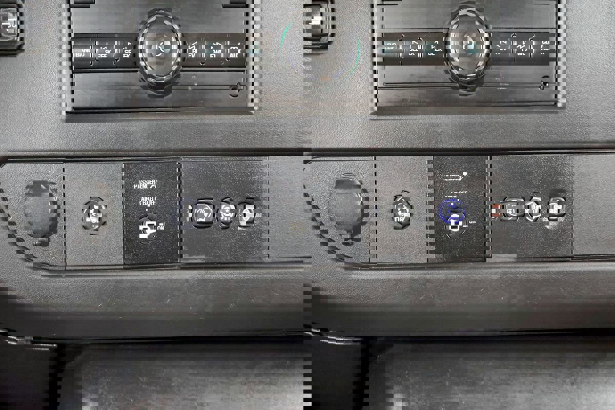 Used 2017 Chevrolet Express 2500 LS RWD image 30