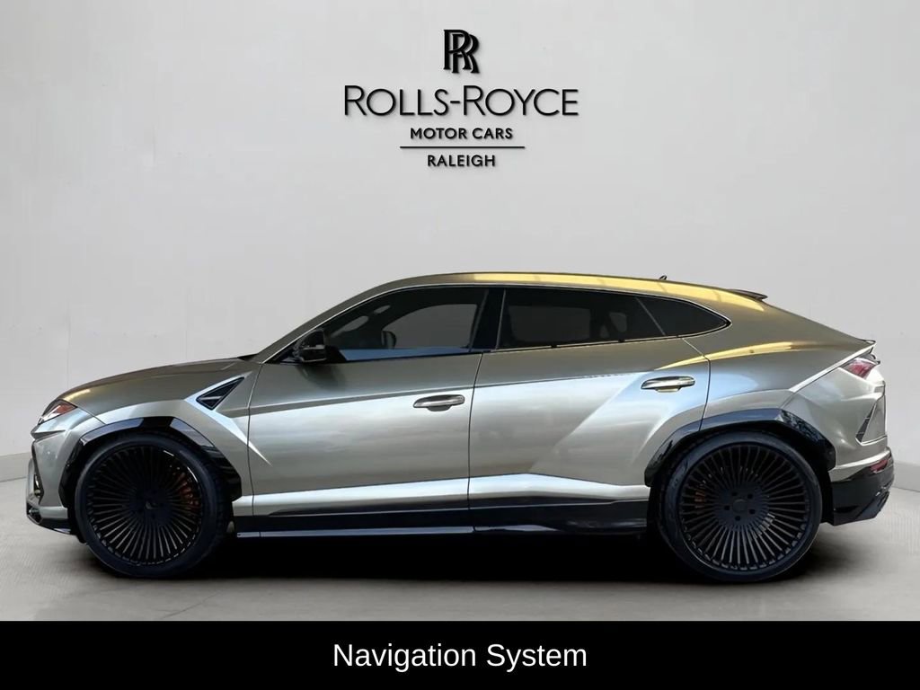 Used 2021 Lamborghini Urus AWD/4WD image 2