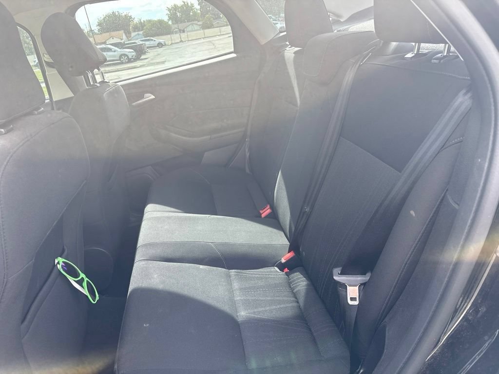 Used 2015 Ford Focus SE FWD image 14
