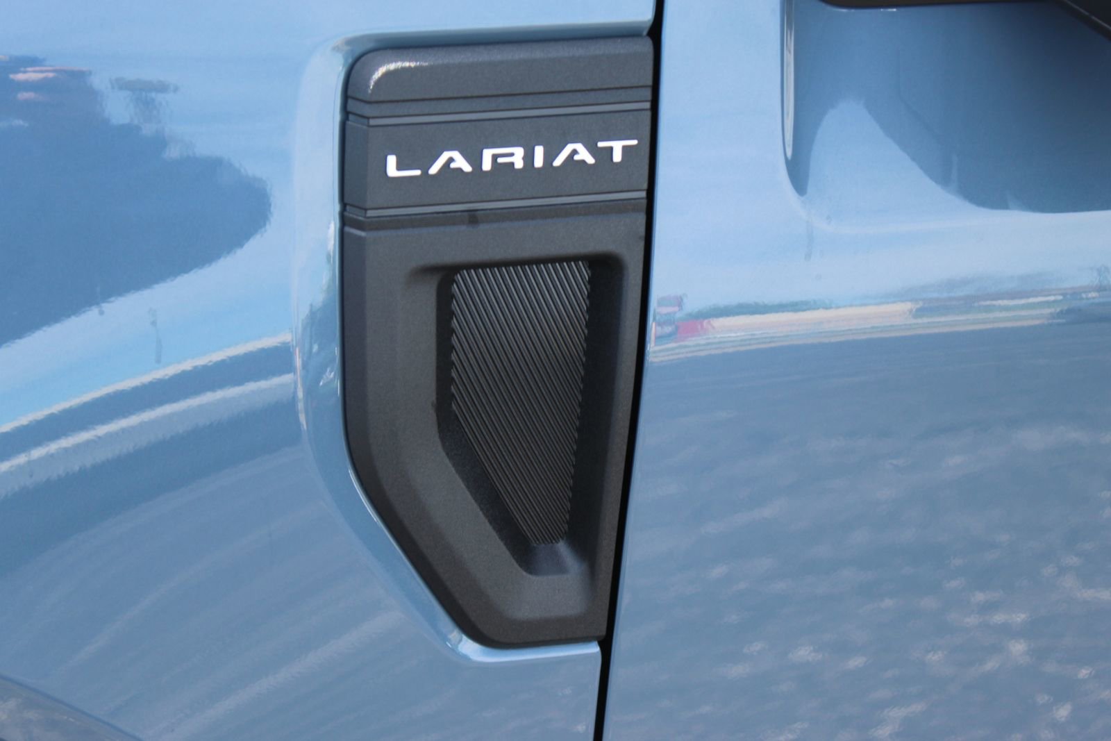 New 2026 Ford Maverick Lariat w/ 4K Tow Package AWD/4WD image 3