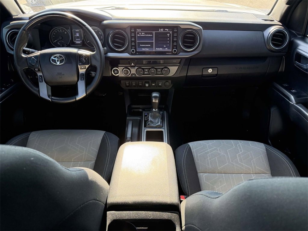 Used 2021 Toyota Tacoma TRD Off-Road image 2