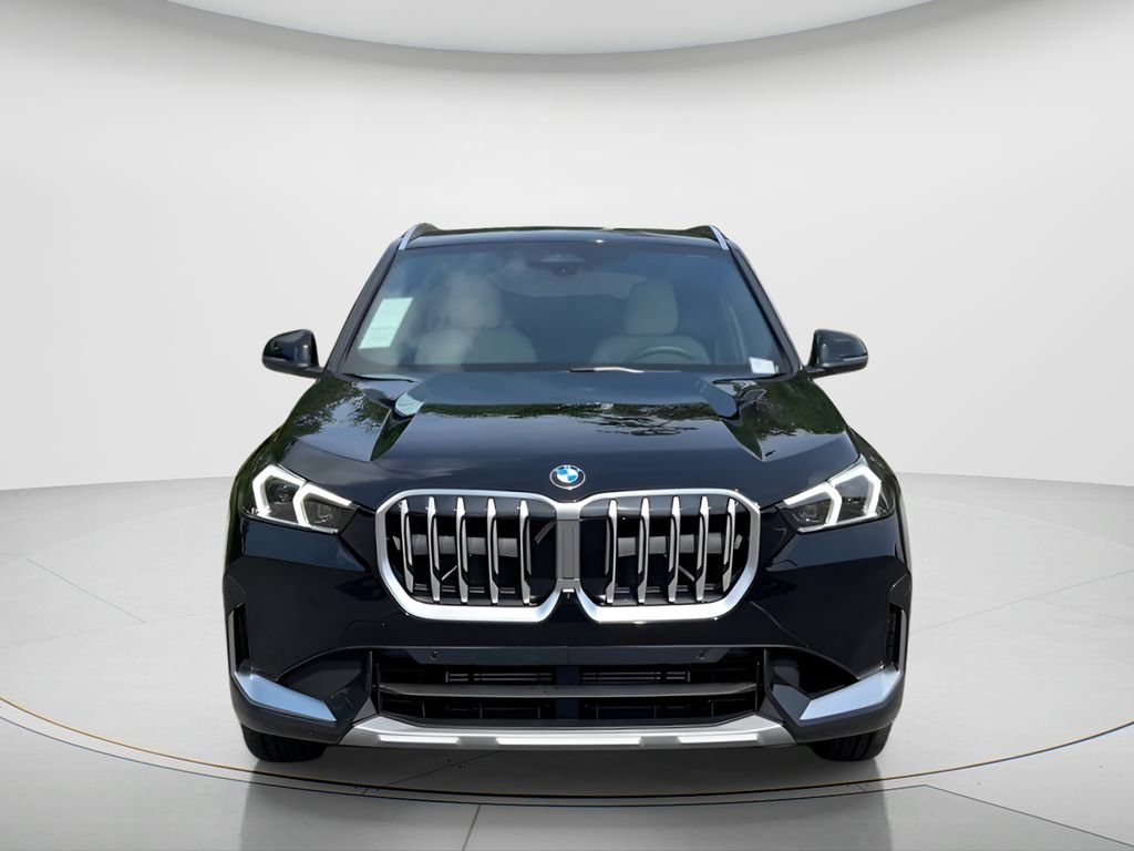 New 2025 BMW X1 xDrive28i w/ Technology Package AWD/4WD image 3