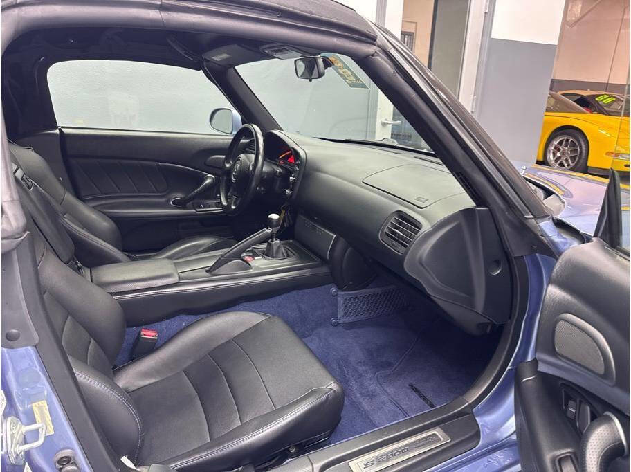 Used 2006 Honda S2000 image 13