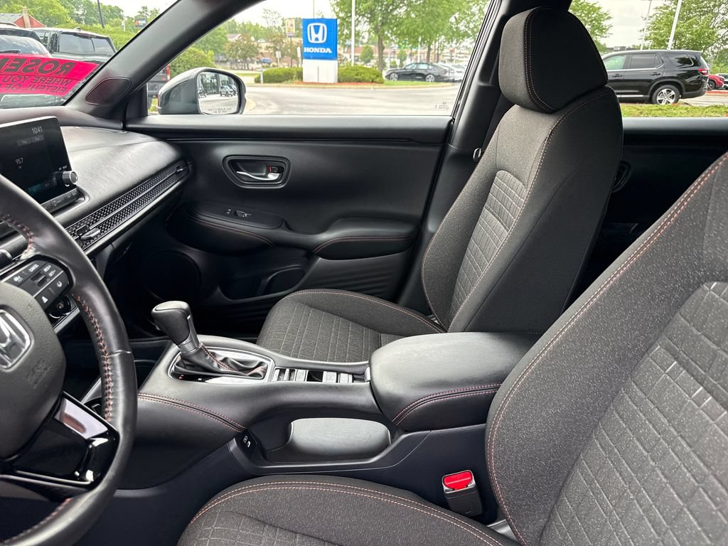 Certified 2025 Honda HR-V Sport image 13