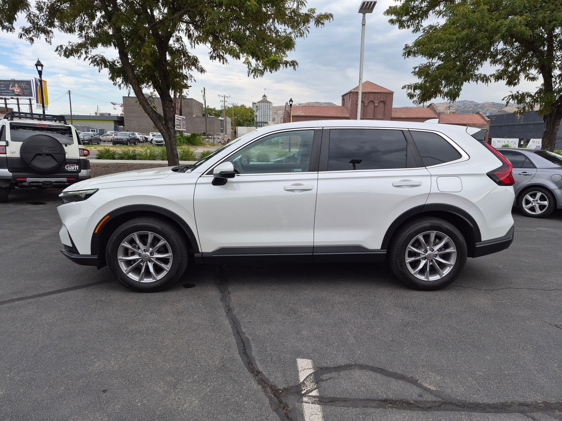 Used 2024 Honda CR-V EX-L image 9