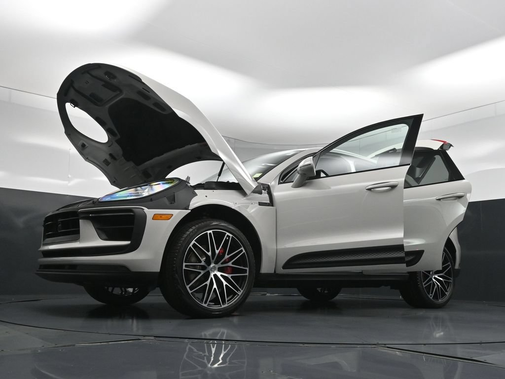 New 2026 Porsche Macan S AWD/4WD image 35