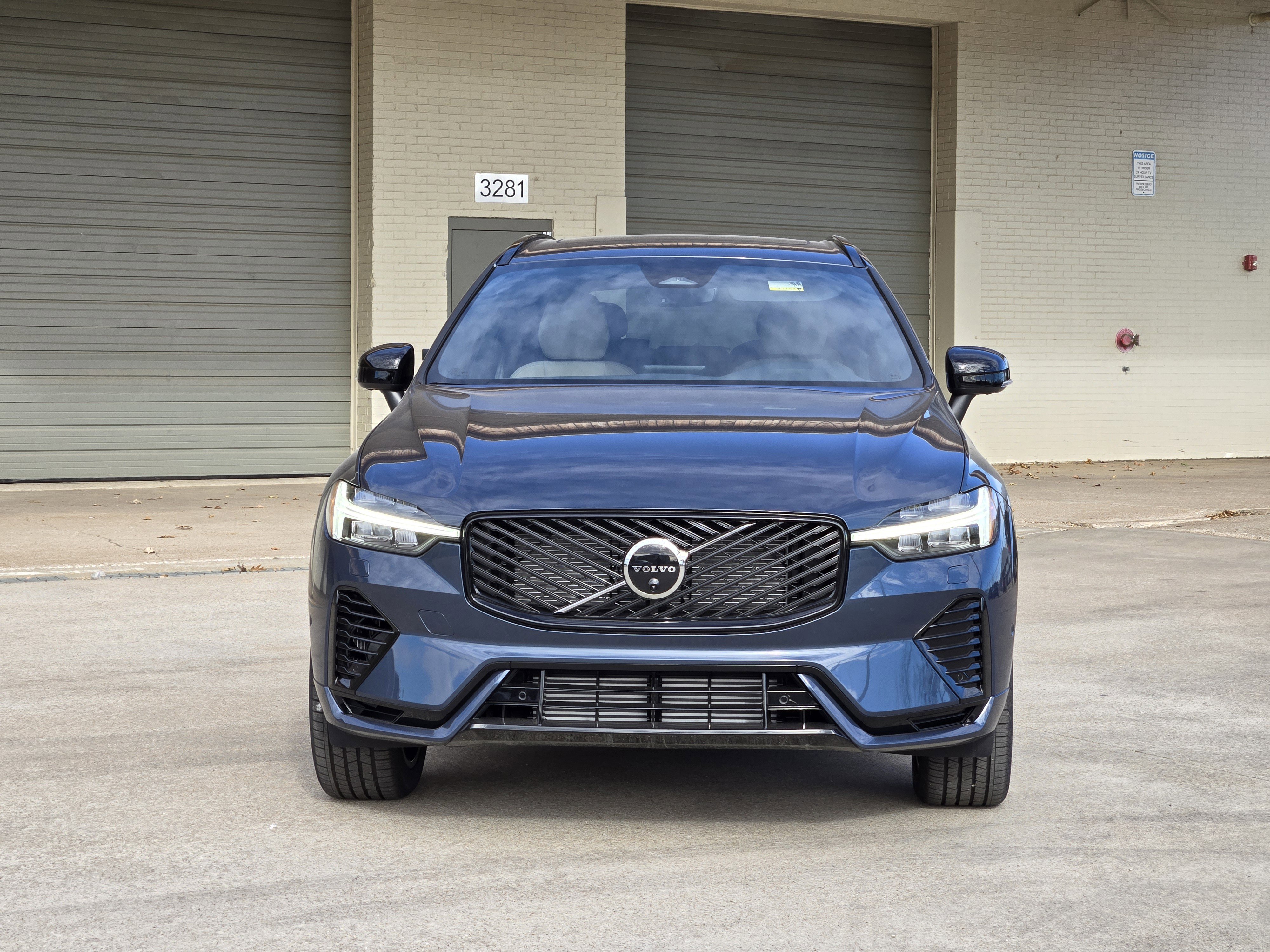 New 2026 Volvo XC60 T8 Plus w/ Protection Package Premier image 6