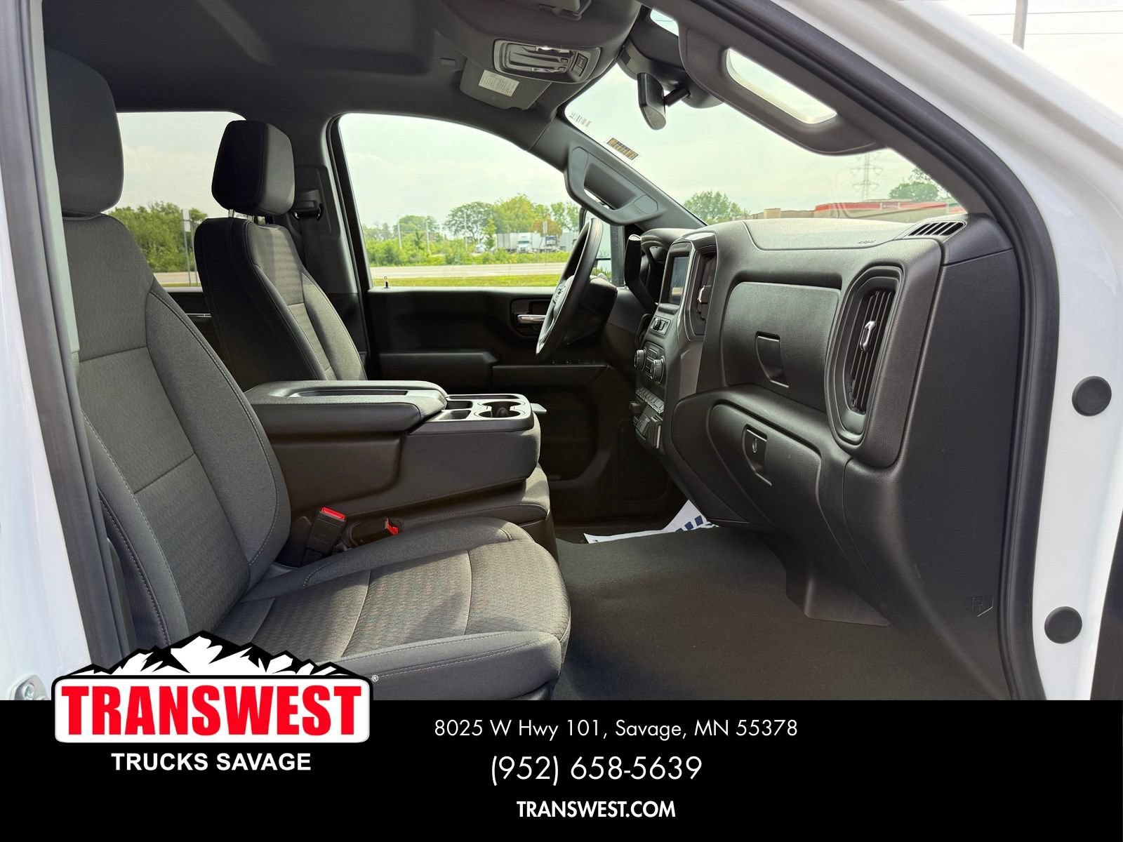 Used 2025 Chevrolet Silverado 2500 Custom w/ Custom Value Package AWD/4WD image 8