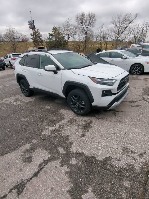 Used 2024 Toyota RAV4 Adventure image 4