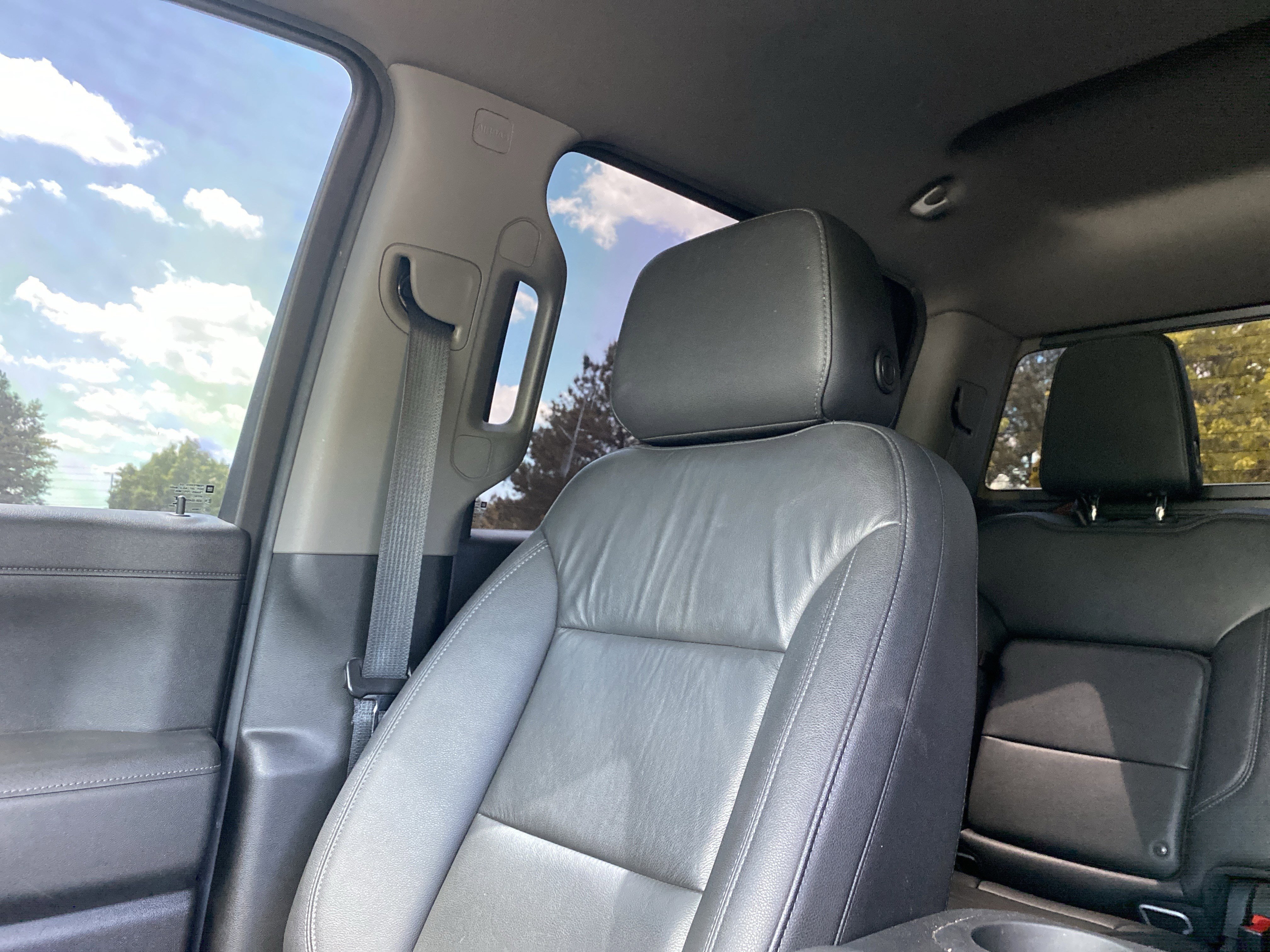 Used 2021 Chevrolet Silverado 1500 LT Trail Boss w/ Convenience Package II AWD/4WD image 21