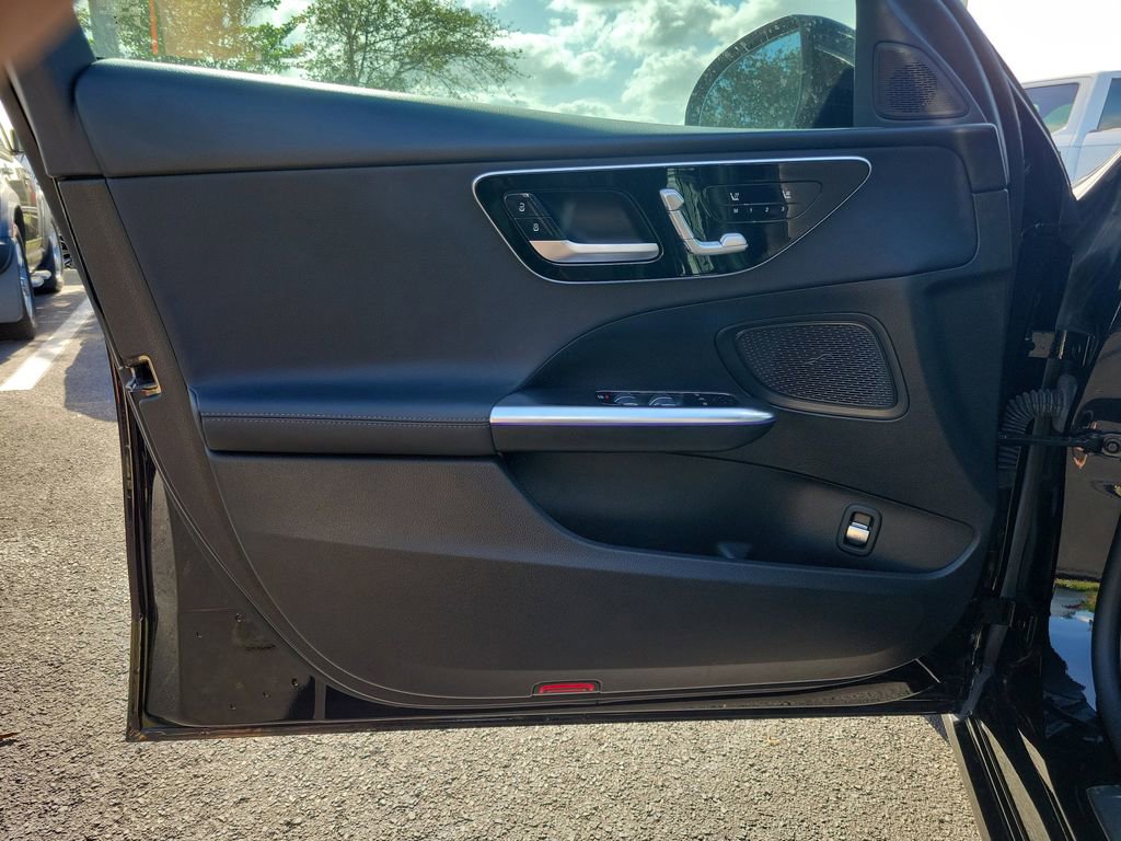 Used 2022 Mercedes-Benz C 300 Sedan image 17