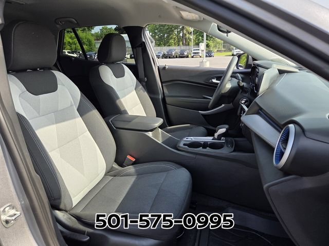 Used 2026 Chevrolet Trax LS w/ LS Convenience Package FWD image 17