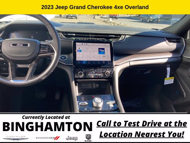 New 2023 Jeep Grand Cherokee Overland AWD/4WD image 19