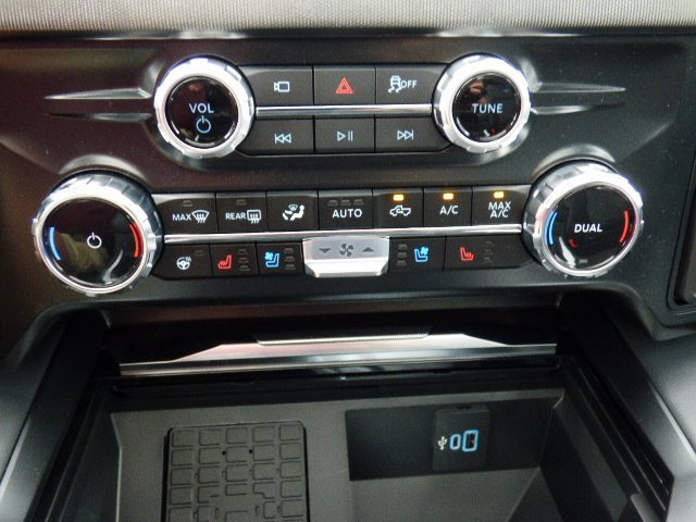 New 2026 Ford F350 Platinum image 17