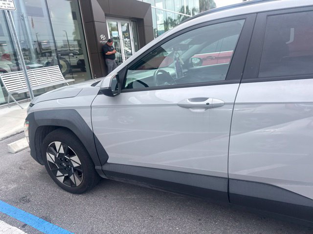 Used 2024 Hyundai Kona SEL FWD image 8