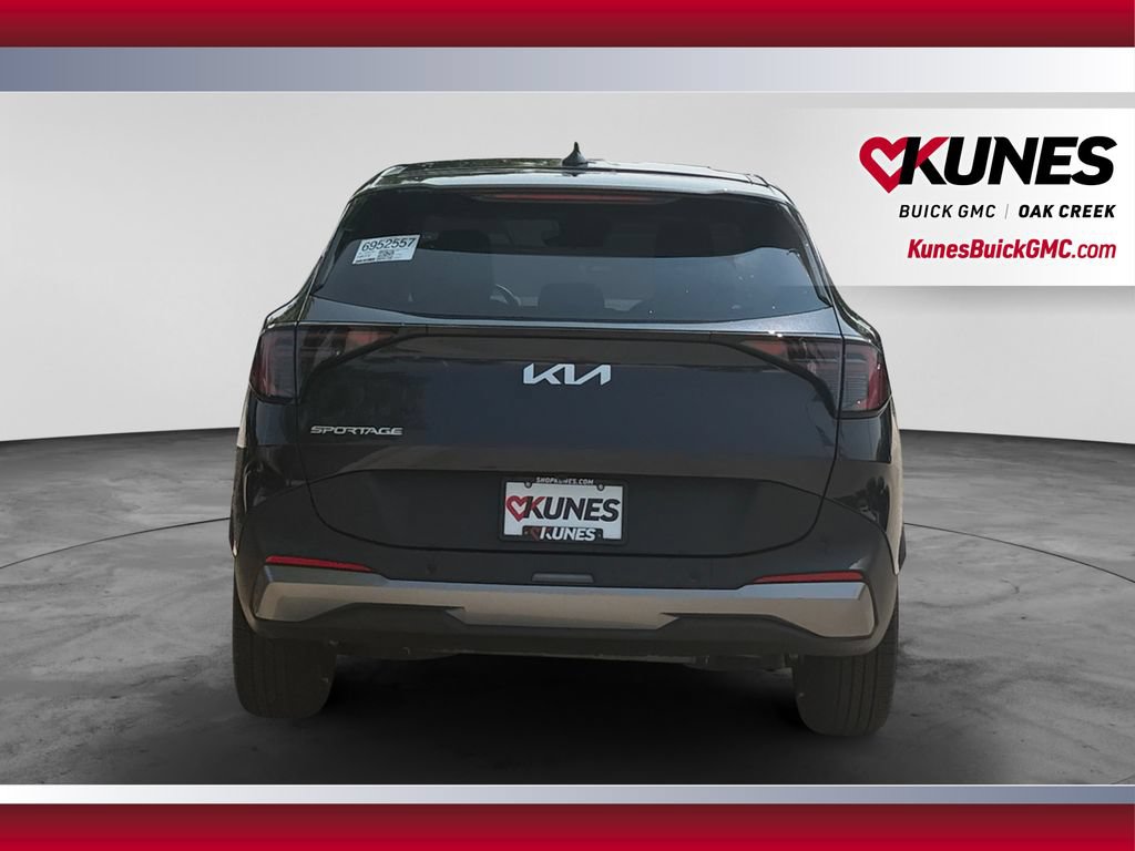 Used 2026 Kia Sportage LX FWD image 9