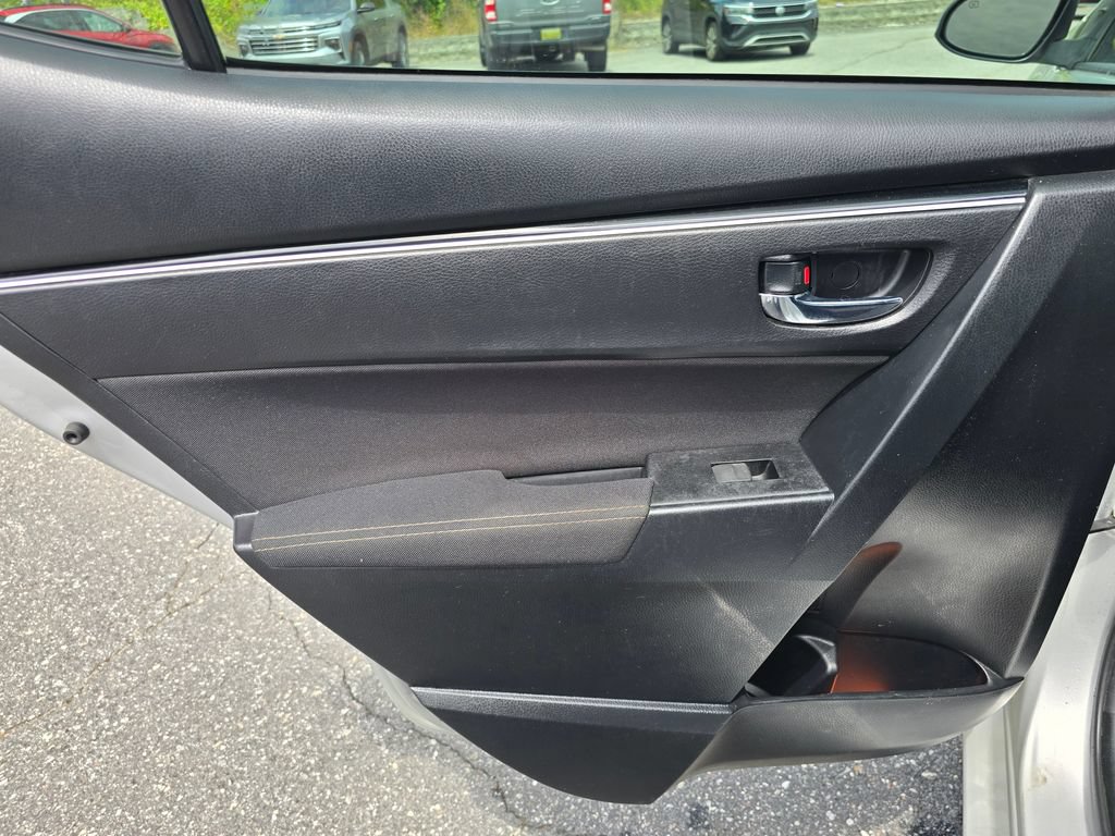 Used 2019 Toyota Corolla LE FWD image 48