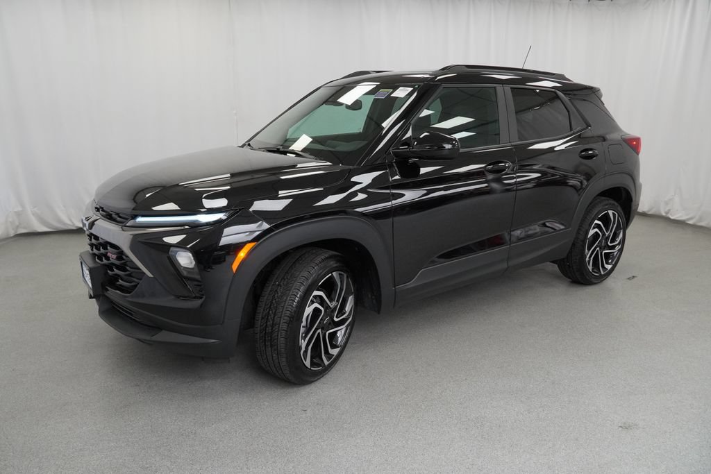 New 2026 Chevrolet TrailBlazer RS w/ Convenience Package AWD/4WD image 3