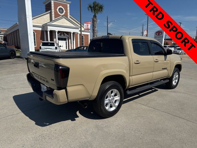 Used 2020 Toyota Tacoma TRD Sport w/ Technology Package image 5
