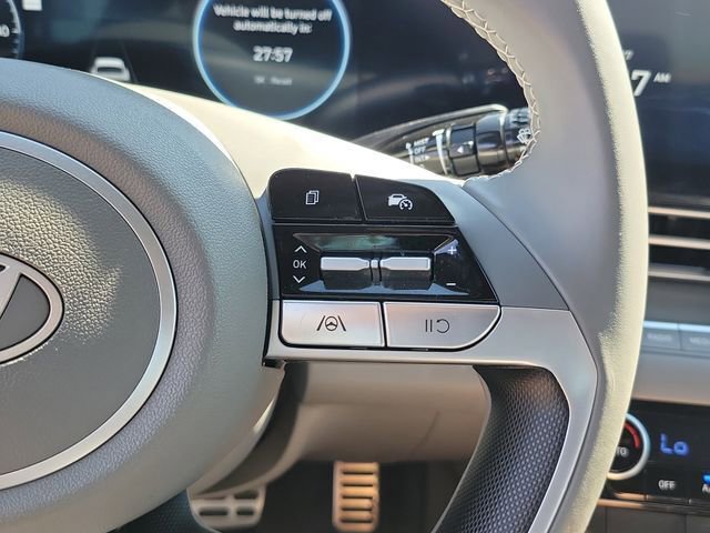 Certified 2025 Hyundai Elantra SEL image 6