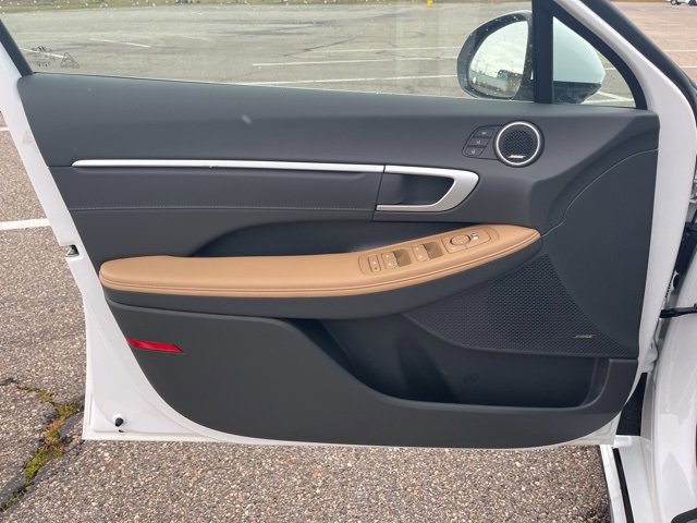 New 2026 Hyundai Sonata Limited image 17
