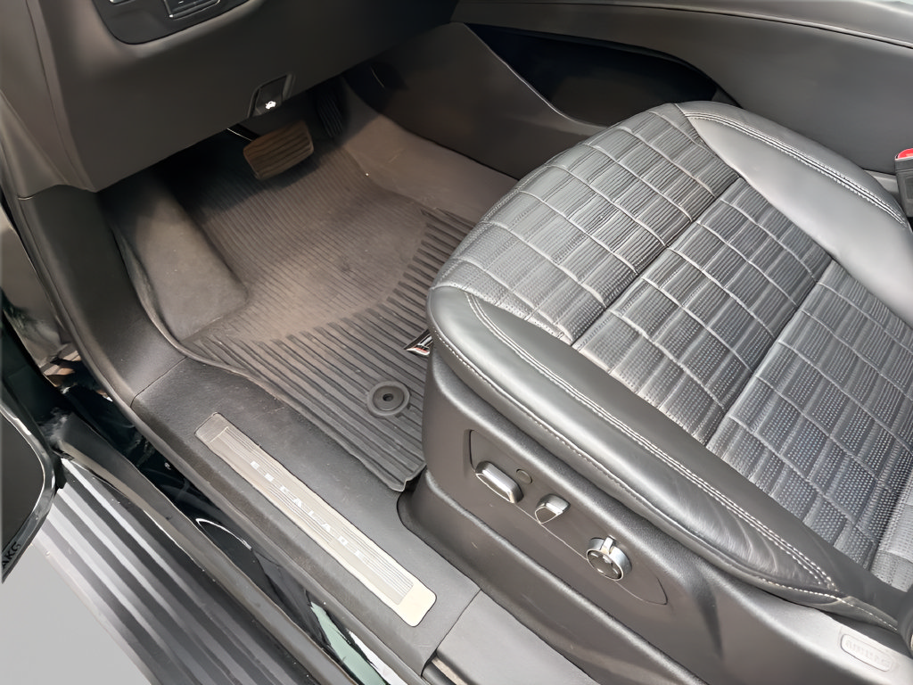 Used 2024 Cadillac Escalade ESV Premium Luxury Platinum AWD/4WD image 19