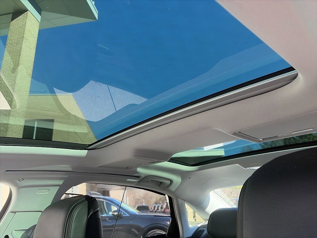 Used 2021 Audi A8 L 4.0T w/ Executive Plus Package image 8