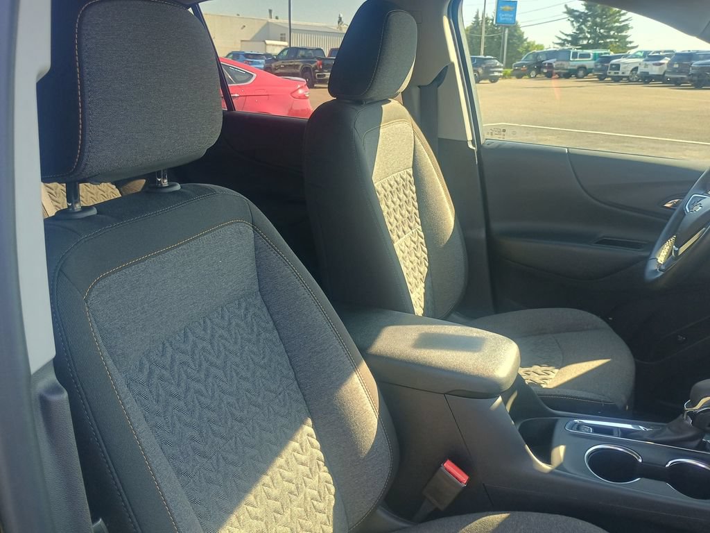 Used 2024 Chevrolet Equinox LT AWD/4WD image 19