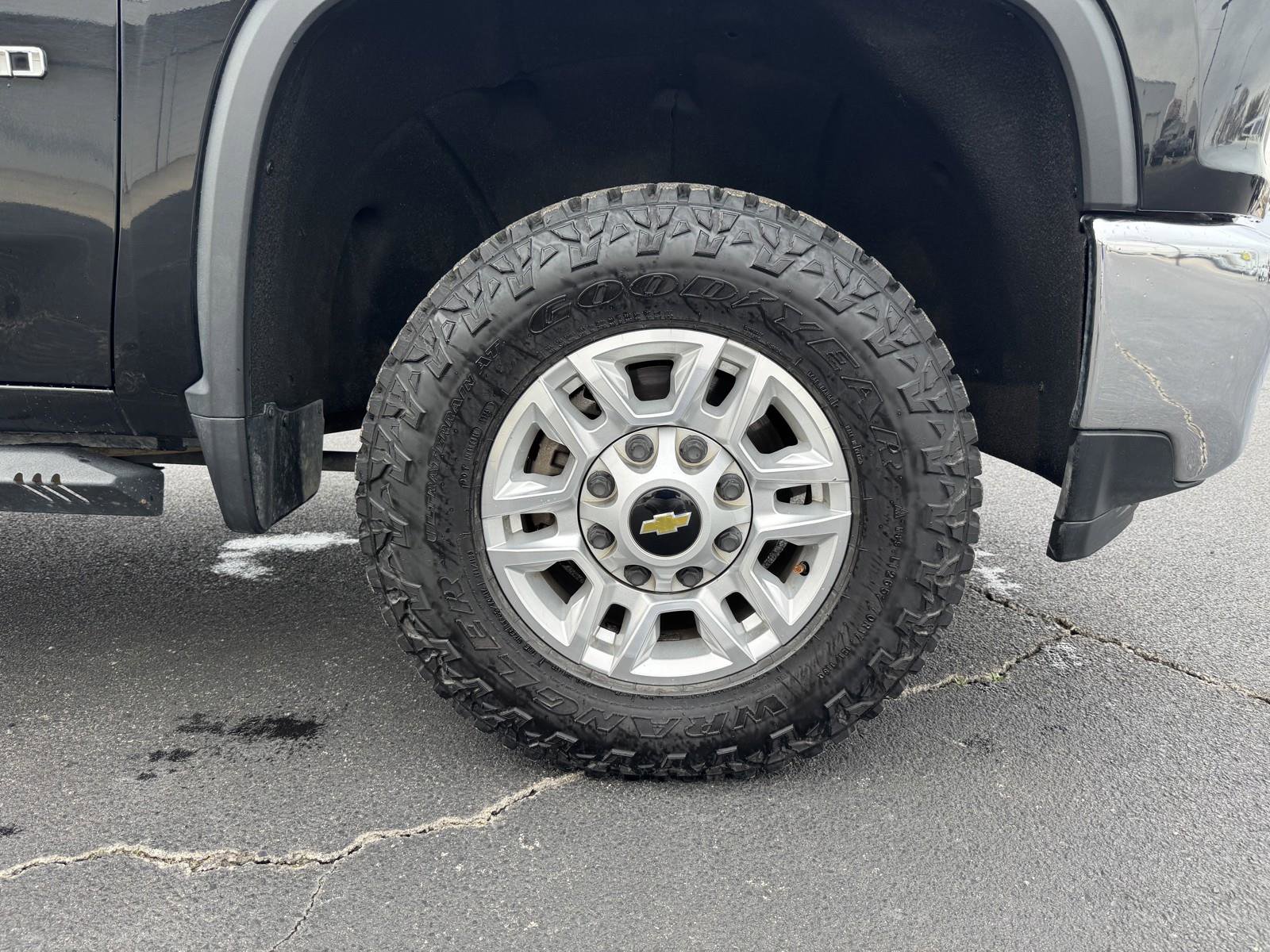 Used 2020 Chevrolet Silverado 2500 LT w/ All Star Edition image 43