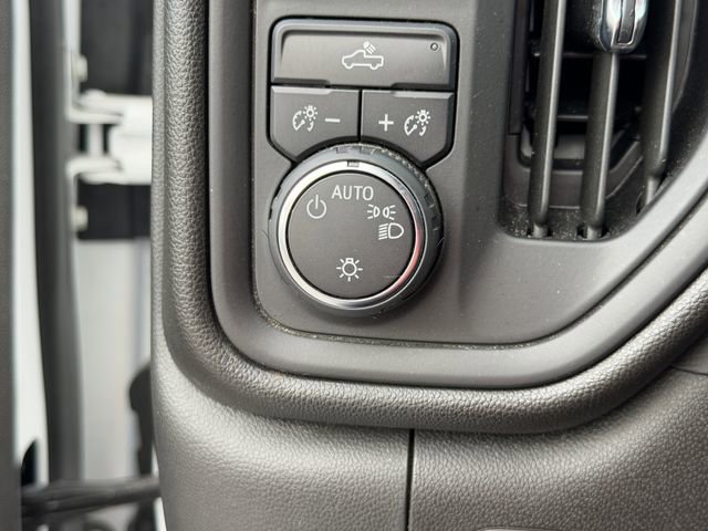 Used 2021 Chevrolet Silverado 1500 Custom Trail Boss image 26