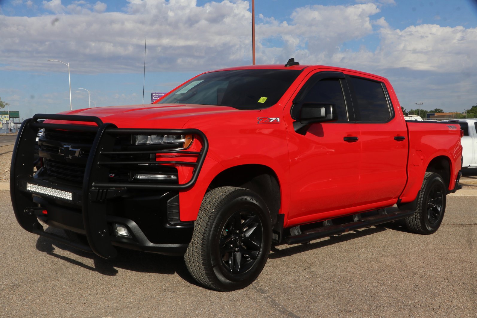 Used 2019 Chevrolet Silverado 1500 LT Trail Boss image 3
