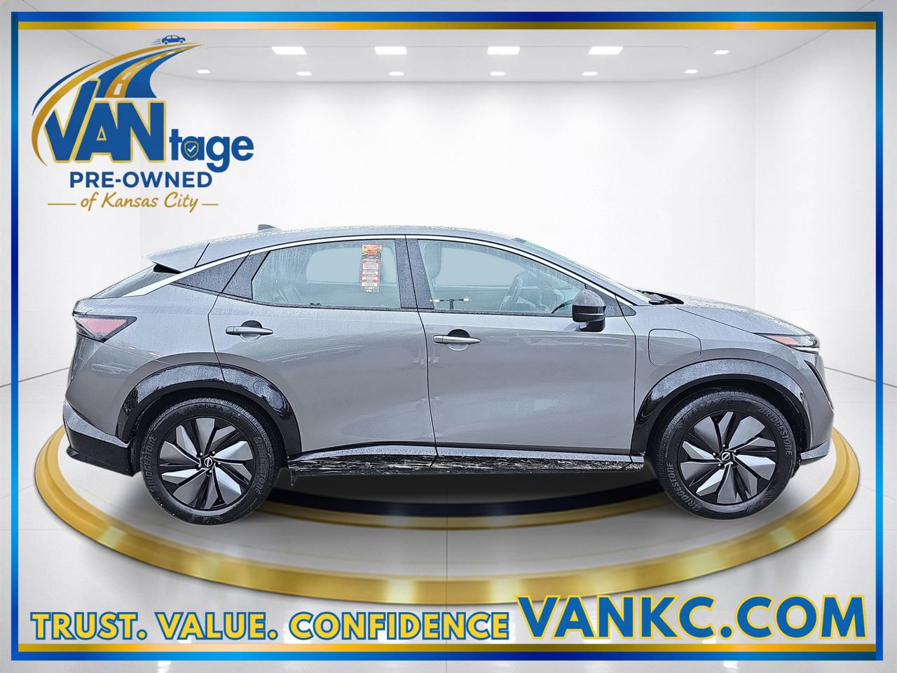Used 2023 Nissan Ariya FWD image 5